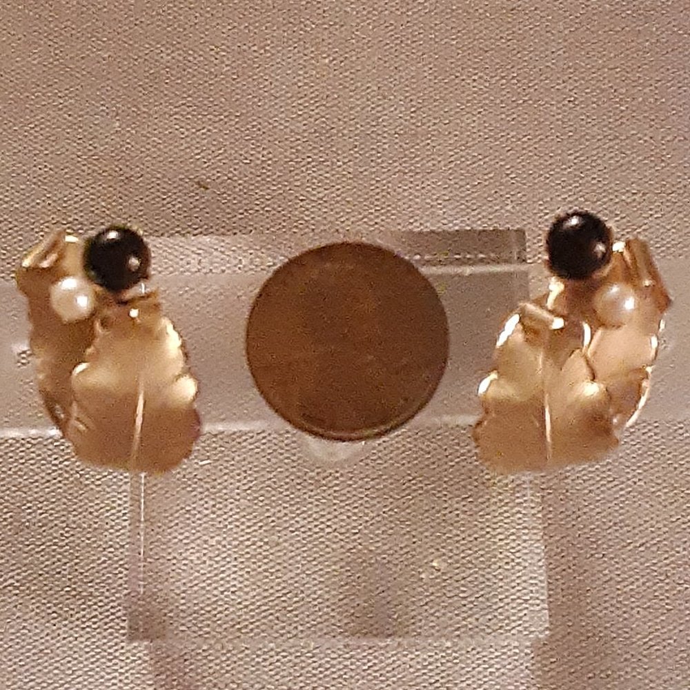 STAR BRAND CLIP EARRINGS/VINTAGE